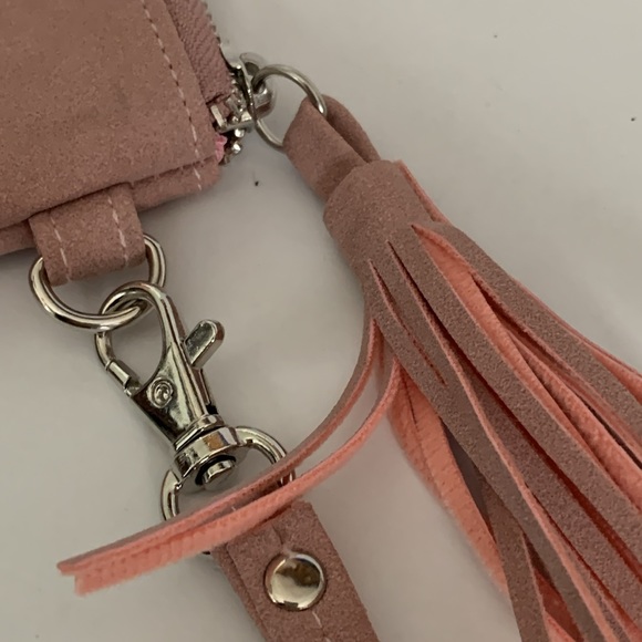 Conair Travel Smart Pink RFID Blocking Clutch - Picture 3 of 9